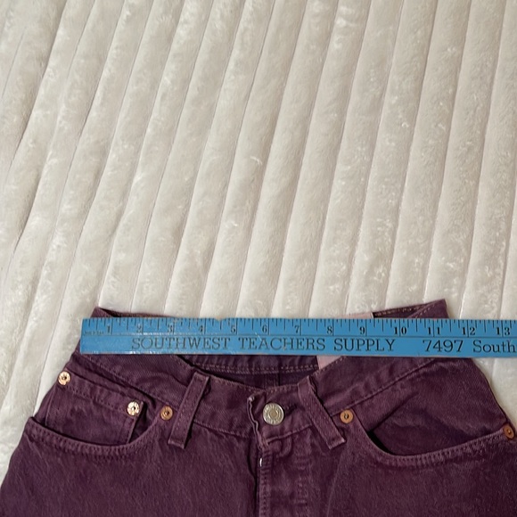 Levis 501 Vintage Jean | Size 5 - Picture 10 of 15